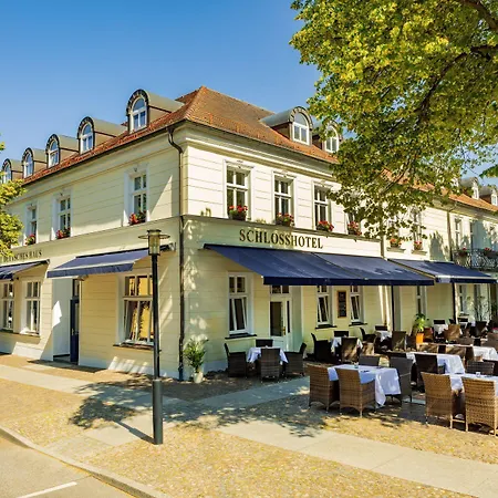 Schlosshotel Rheinsberg فندق *