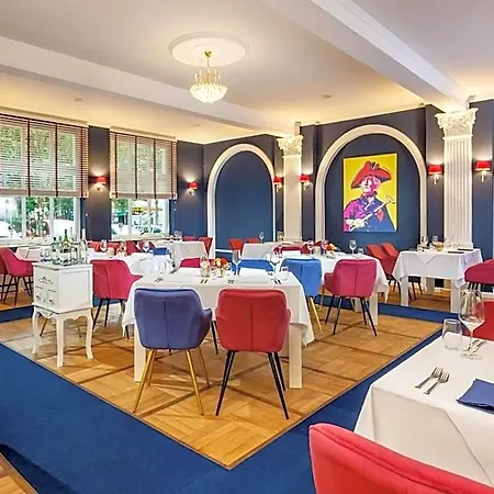 Schlosshotel Rheinsberg * Rheinsberg