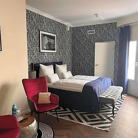 Schlosshotel Rheinsberg * Rheinsberg